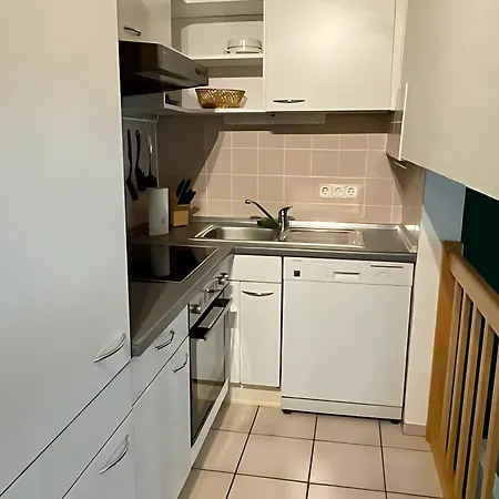 Apartment By Doni - Zentral I Parkplatz I Balkon I 4 Pax *
