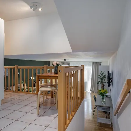 By Doni - Zentral I Parkplatz I Balkon I 4 Pax Apartment *
