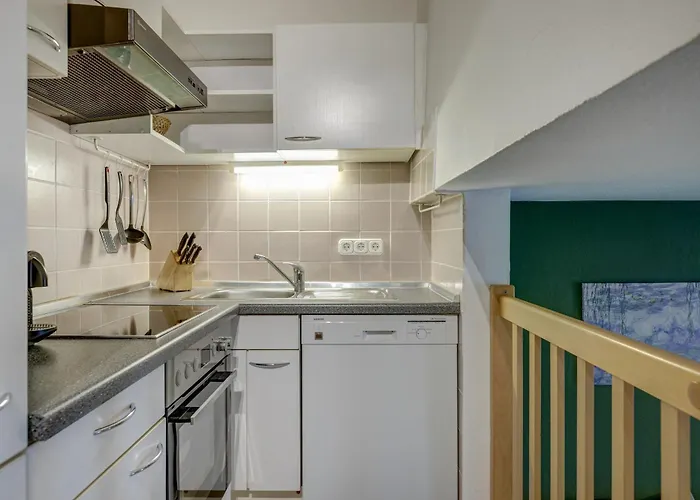 By Doni I Zentral I Parkplatz I Balkon L 4 Pax Wiesbaden